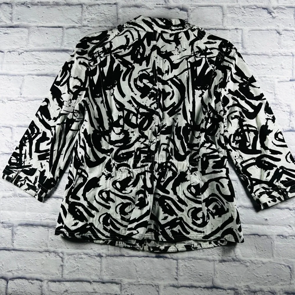 Christopher & Banks Womens Small Black White Abstract Swirl Zip Shirt Jacket